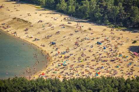 ficken am see|Public am See vom Spanner gefickt